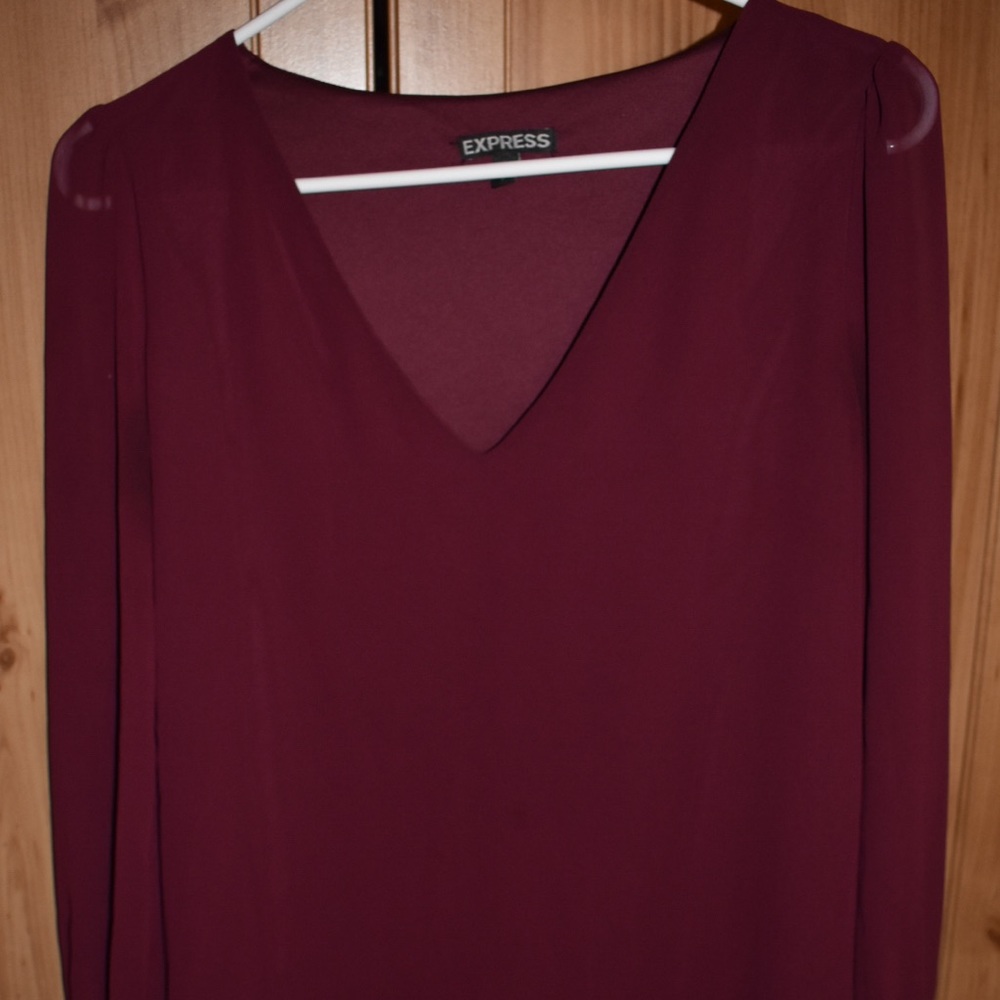 💎💎💎 3/$20 Express long sleeved top